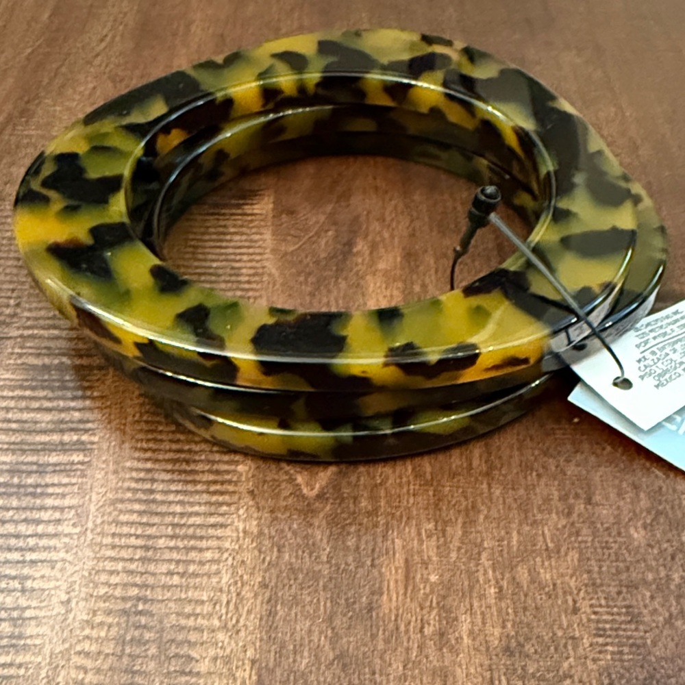 Tortoise Shell Bangles - Picture 2 of 3